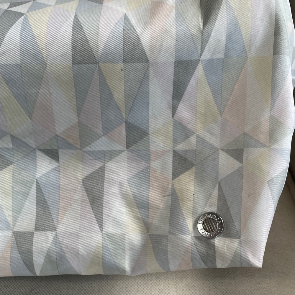 Lululemon Urban Sanctuary Bag - Black and Silver - Picture 16 of 16